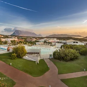 4* Hotel Grande Baia &