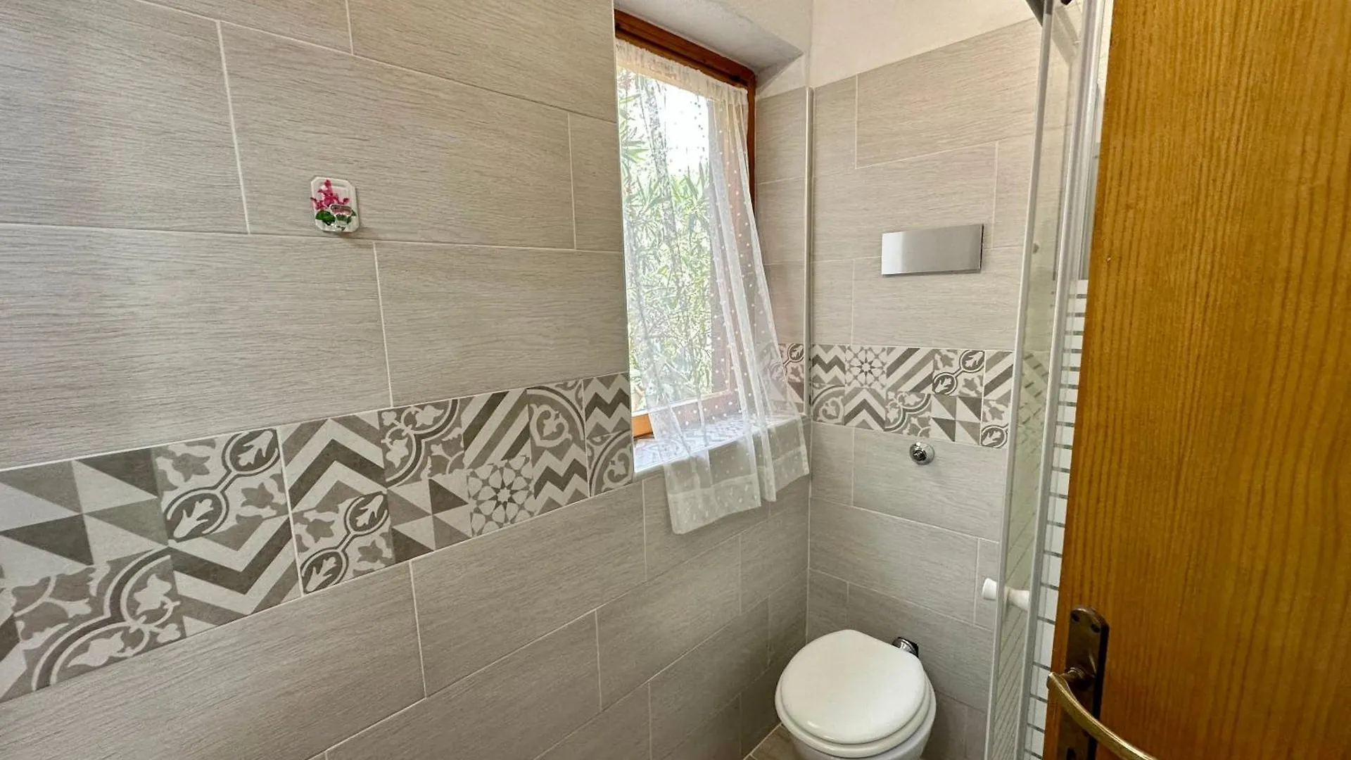 Appartamento Con Veranda - Zona Centrale A 650 Mt Dalla Mare San Teodoro  Apartmán