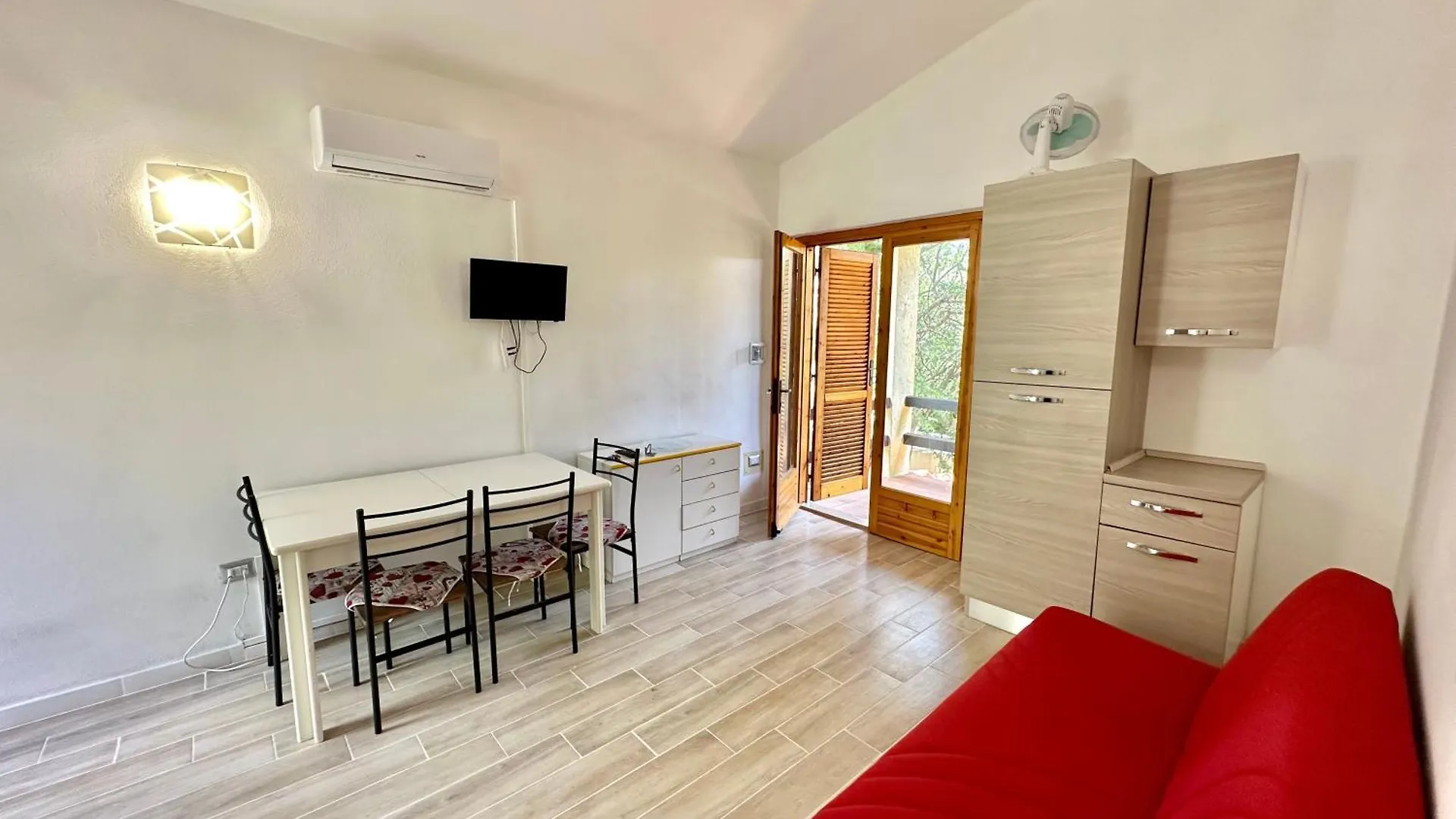 Apartmán Appartamento Con Veranda - Zona Centrale A 650 Mt Dalla Mare San Teodoro  Itálie